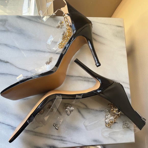 Black & Silver butterfly sandal with gold ankle chain. Stylish & sexy. NWOT - Picture 9 of 14